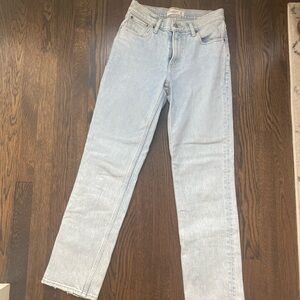 Abercrombie Women’s Light Wash Straight Jeans
